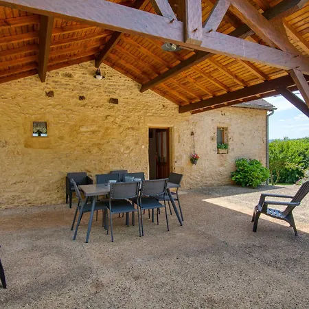 Les Pierres Chaudes Veyrignac